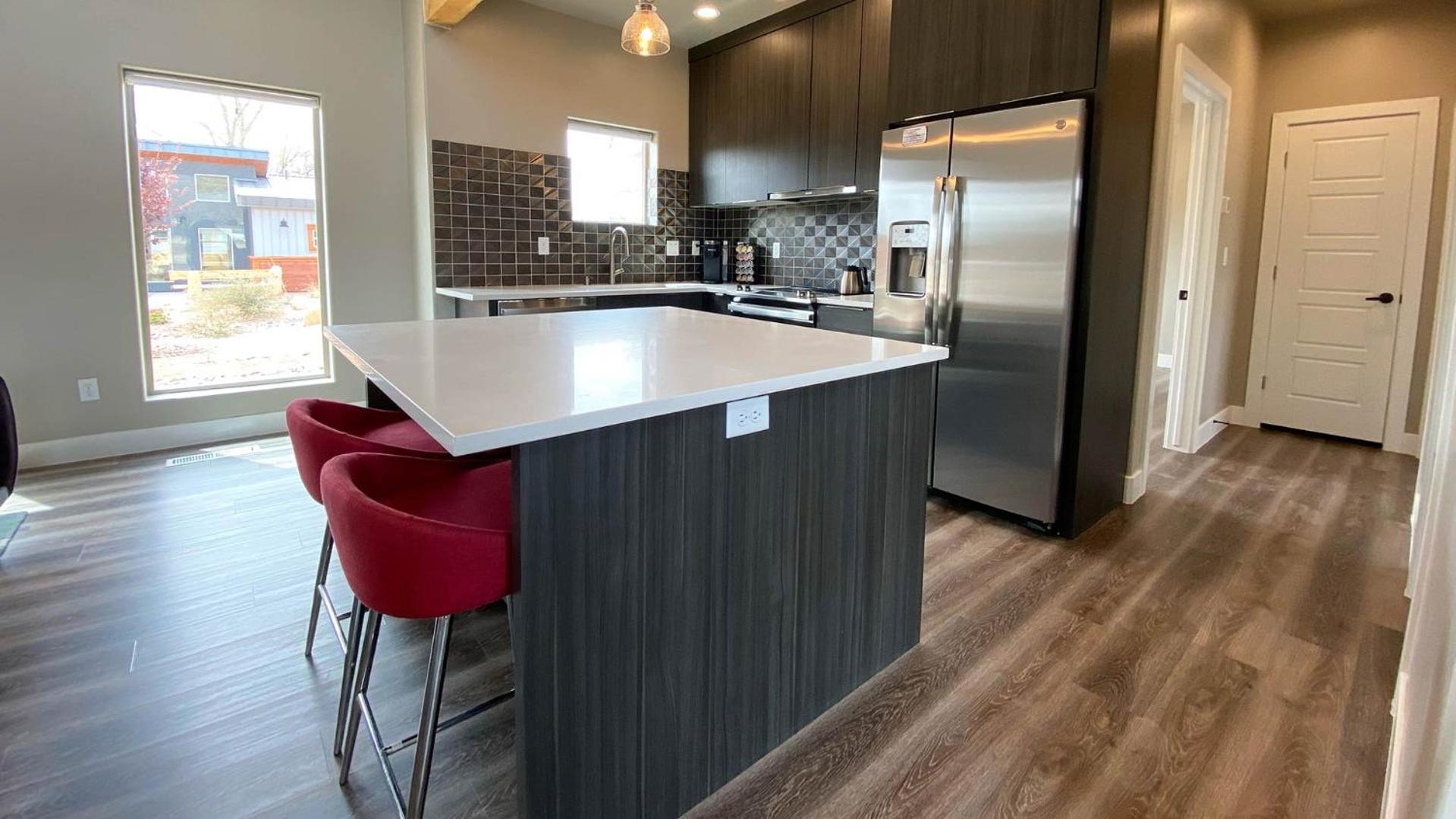 Timber & Tin F 2Bed 2Bath W Pool & Rooftop Deck كاناب المظهر الخارجي الصورة