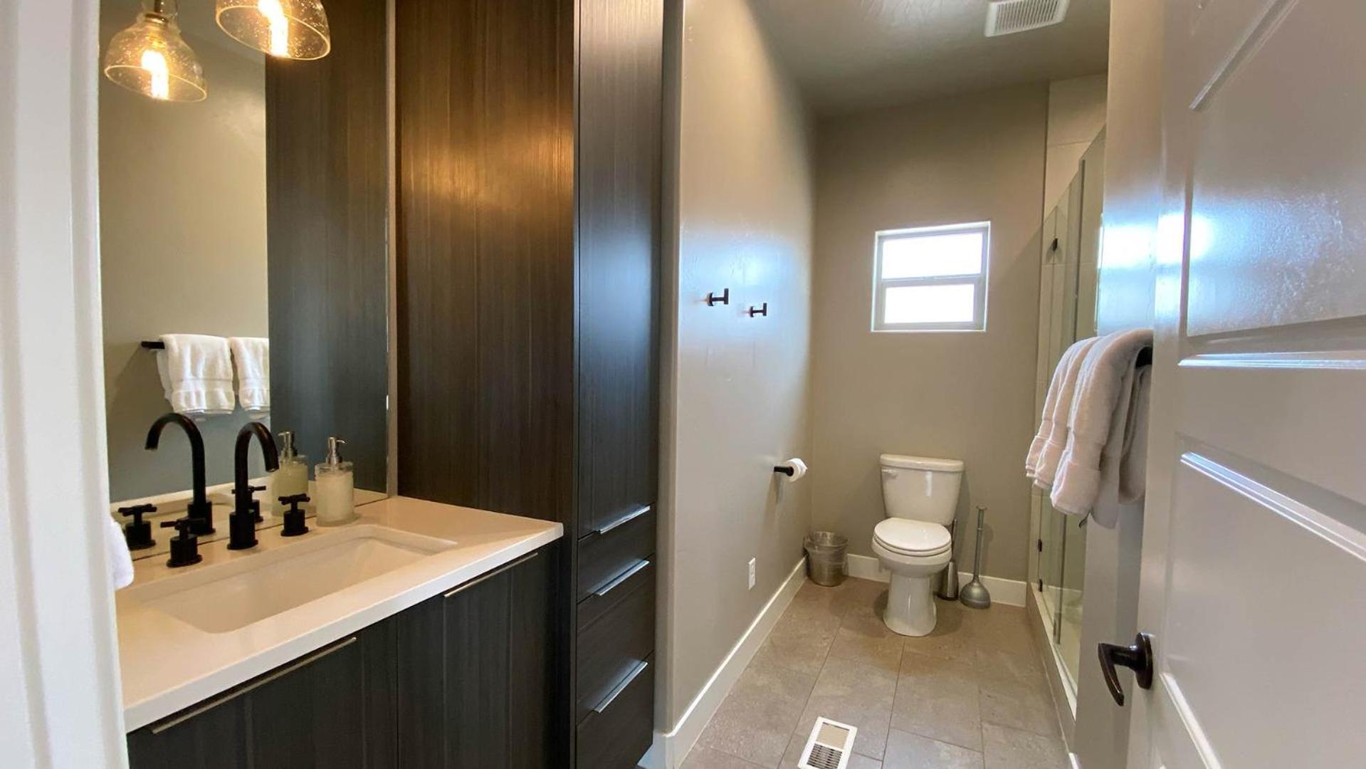 Timber & Tin F 2Bed 2Bath W Pool & Rooftop Deck كاناب المظهر الخارجي الصورة